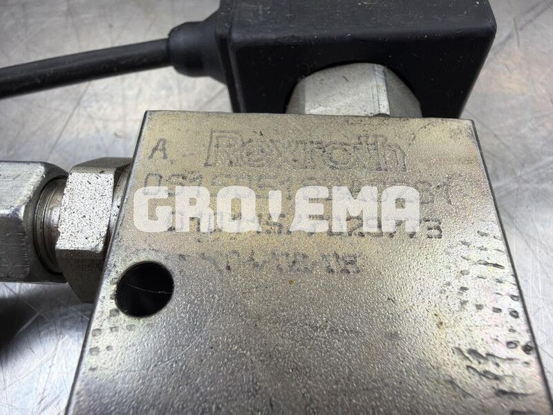 Liebherr R900 Li / R914B / R912 Li / R904 / A904C Li / A904 Li - Hidraulică: Foto 4 Liebherr R900 Li / R914B / R912 Li / R904 / A904C Li / A904 Li - Hidraulică: Foto 4
