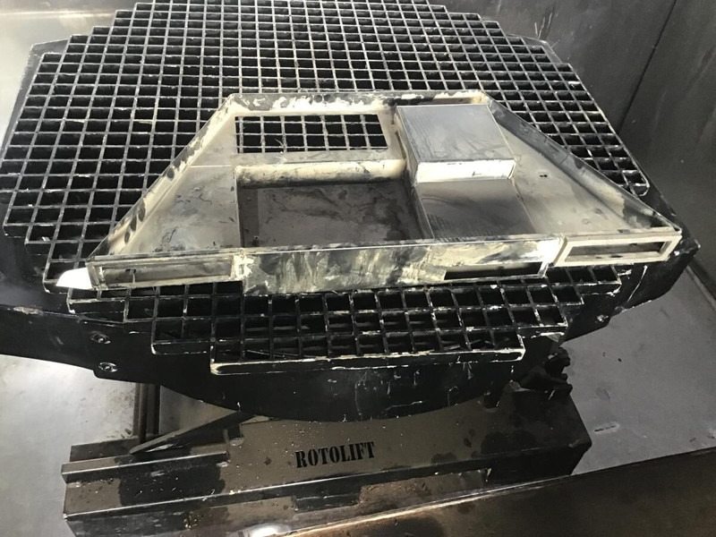 Liebherr R914HDSL - Cabină și interior: Foto 1 Liebherr R914HDSL - Cabină și interior: Foto 1