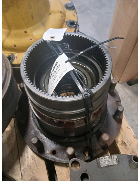 Liebherr - Butuc: Foto 1 Liebherr - Butuc: Foto 1