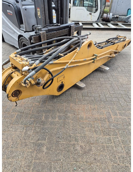 Liebherr - Caroserie și exterior: Foto 1 Liebherr - Caroserie și exterior: Foto 1