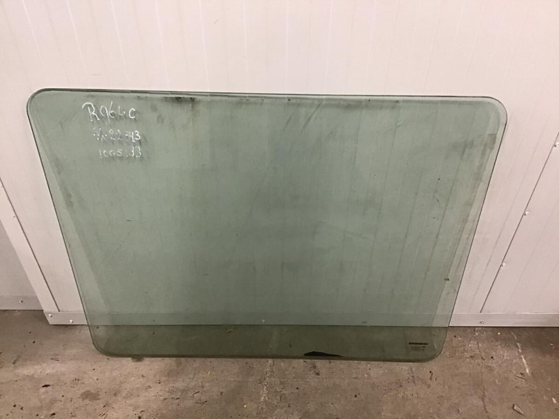 Liebherr Window Glass - Fereastră și piese: Foto 1 Liebherr Window Glass - Fereastră și piese: Foto 1