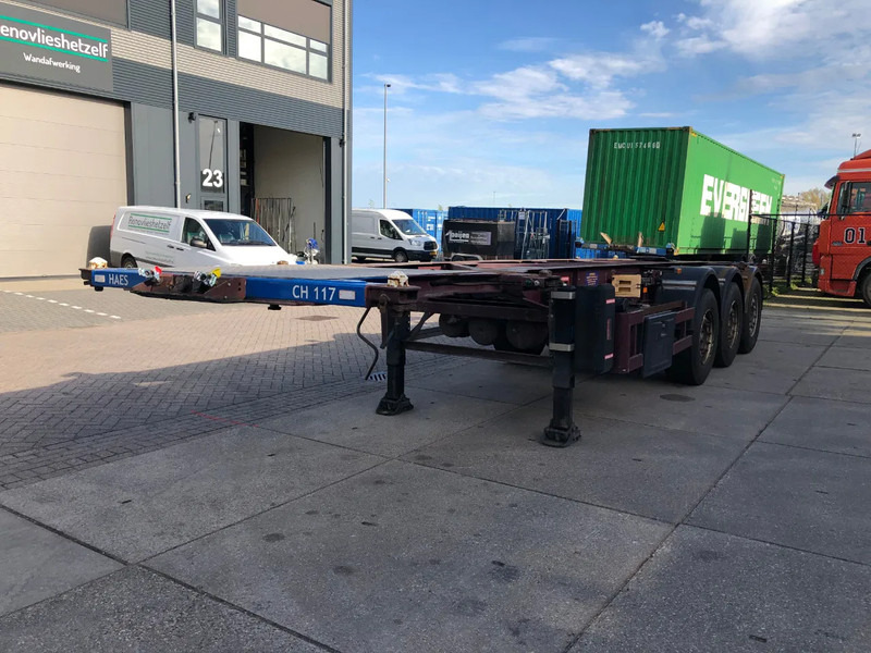 DESOT 20-30 FT Tank Chassis / SAF Disc / ADR - Semiremorcă transport containere/ Swap body: Foto 4 DESOT 20-30 FT Tank Chassis / SAF Disc / ADR - Semiremorcă transport containere/ Swap body: Foto 4