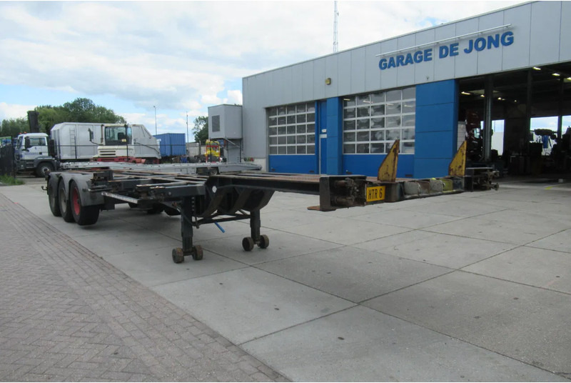 Renders Container Chassis / Extendable on rear / BPW + drum - Semiremorcă transport containere/ Swap body: Foto 4 Renders Container Chassis / Extendable on rear / BPW + drum - Semiremorcă transport containere/ Swap body: Foto 4