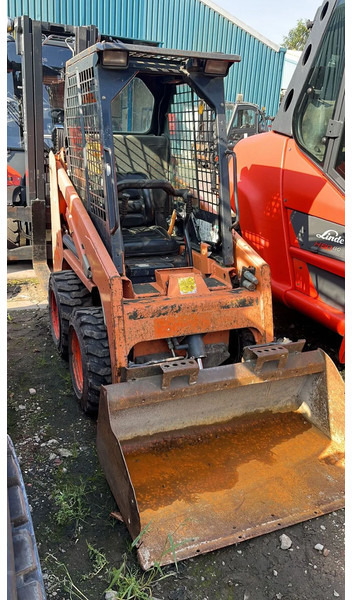 Bobcat S70 - Mini încărcător: Foto 2 Bobcat S70 - Mini încărcător: Foto 2