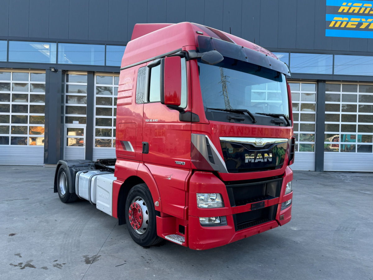 MAN TGX 18.440 C0712 - Cap tractor: Foto 3 MAN TGX 18.440 C0712 - Cap tractor: Foto 3