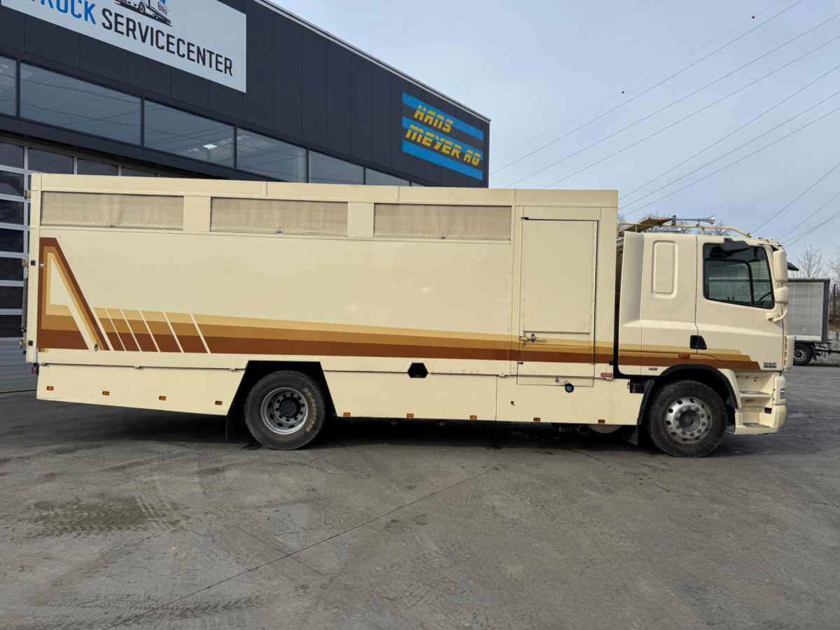 DAF CF410 4x2 - Camion transport animale: Foto 4 DAF CF410 4x2 - Camion transport animale: Foto 4