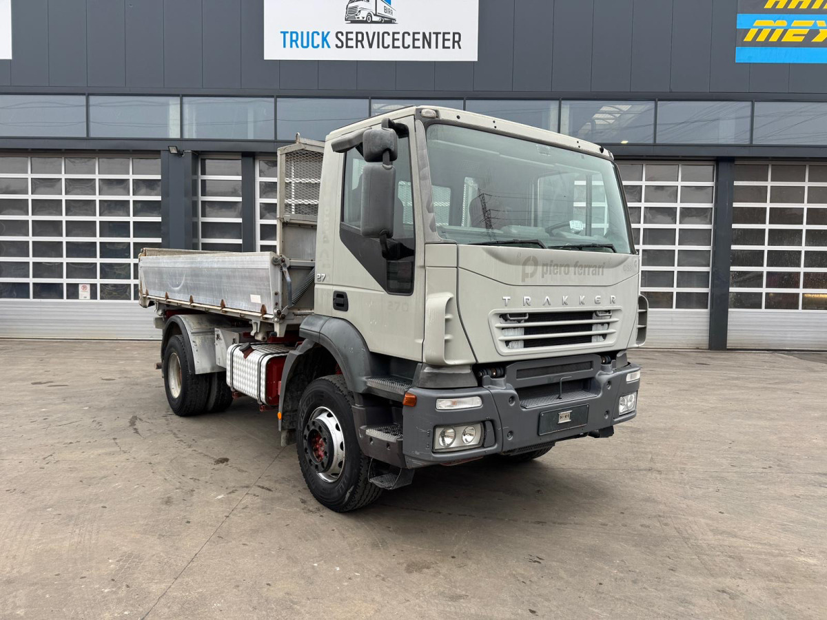 IVECO 270 4x2 Kipper - Camion basculantă: Foto 4 IVECO 270 4x2 Kipper - Camion basculantă: Foto 4