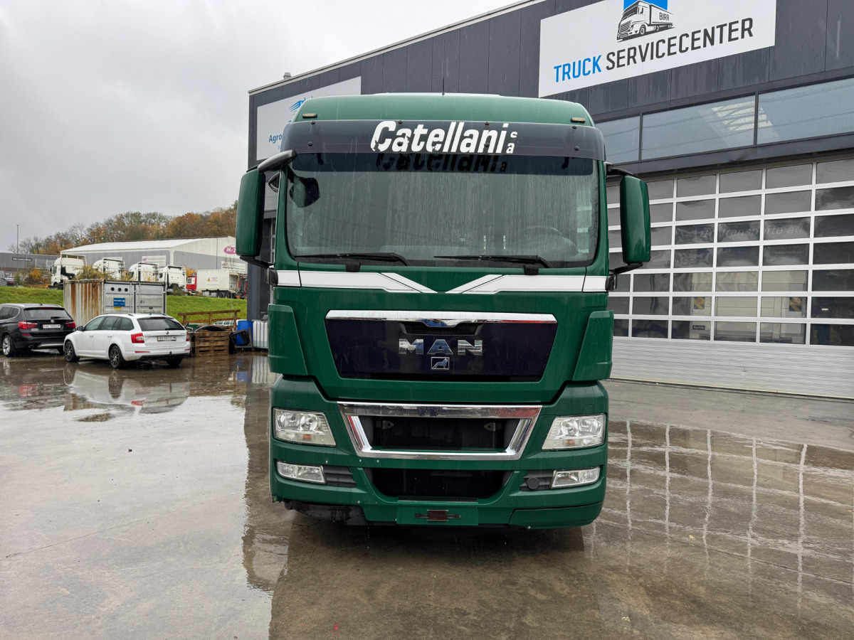 MAN TGX 26.480 6x2 - Camion cu prelată: Foto 2 MAN TGX 26.480 6x2 - Camion cu prelată: Foto 2