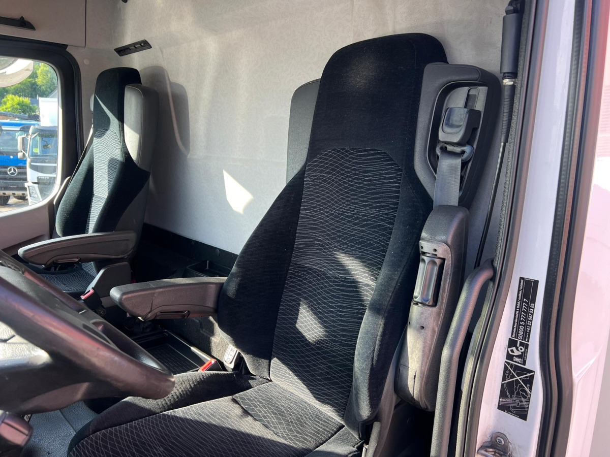 MERCEDES 4x Antos 1843 4x2 Kühler în leasing MERCEDES 4x Antos 1843 4x2 Kühler: Foto 10 MERCEDES 4x Antos 1843 4x2 Kühler în leasing MERCEDES 4x Antos 1843 4x2 Kühler: Foto 10