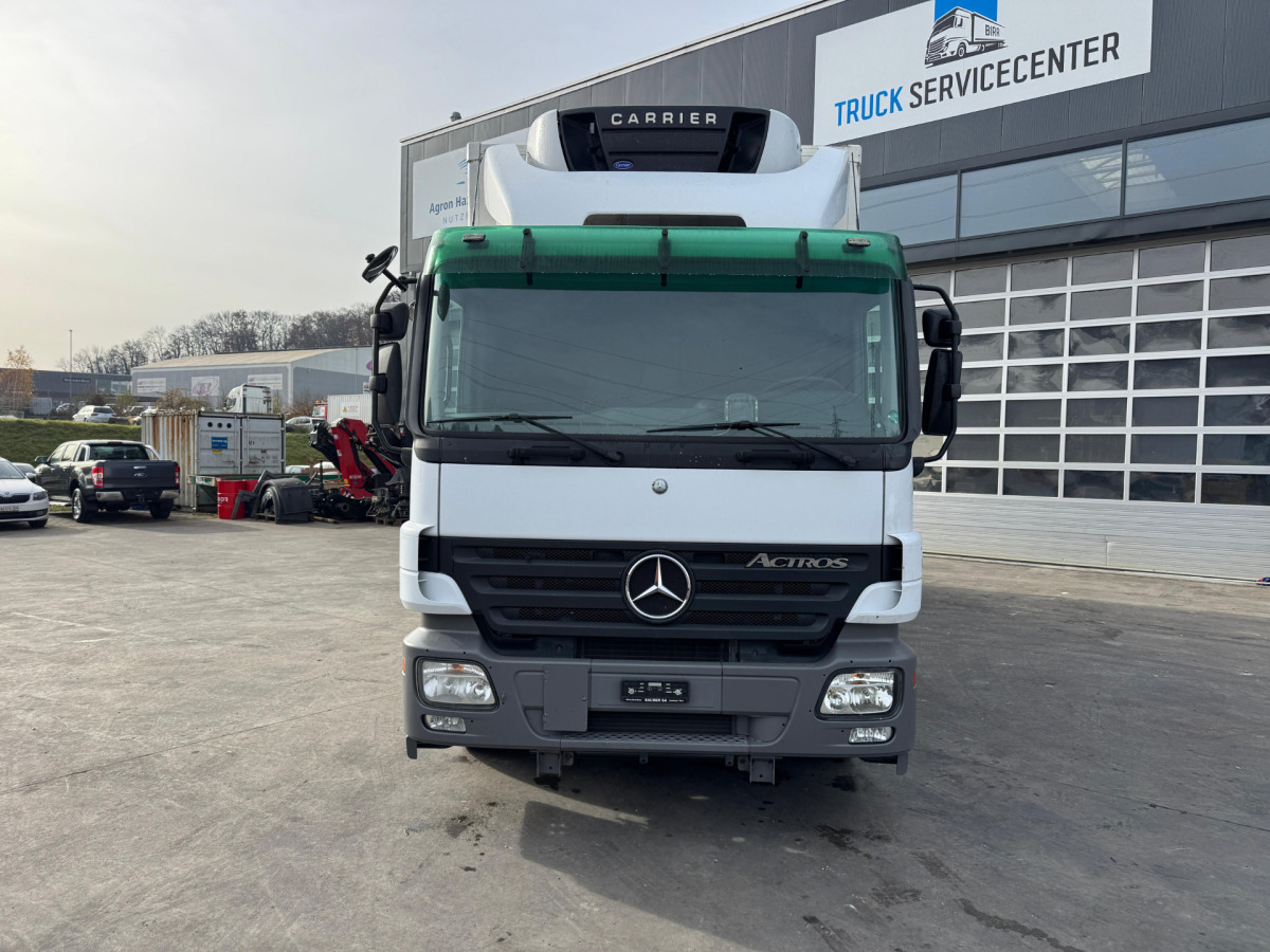 MERCEDES Actros 1832 4x2 Bi-Temp Carrier TK - Camion frigider: Foto 2 MERCEDES Actros 1832 4x2 Bi-Temp Carrier TK - Camion frigider: Foto 2
