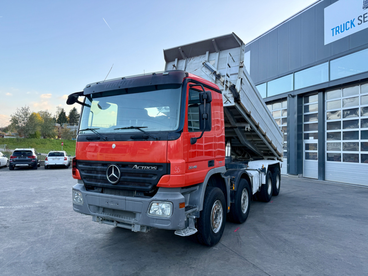 MERCEDES Actros 3246 8x4 E5 Meiller 3S - Camion basculantă: Foto 1 MERCEDES Actros 3246 8x4 E5 Meiller 3S - Camion basculantă: Foto 1