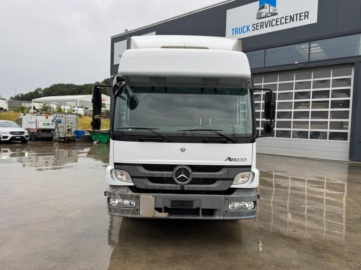 MERCEDES Atego 1529 4x2 - Camion cu prelată: Foto 2 MERCEDES Atego 1529 4x2 - Camion cu prelată: Foto 2