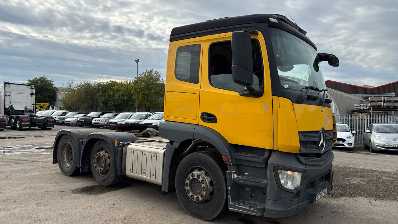 MERCEDES-BENZ ACTROS - Cap tractor: Foto 1 MERCEDES-BENZ ACTROS - Cap tractor: Foto 1