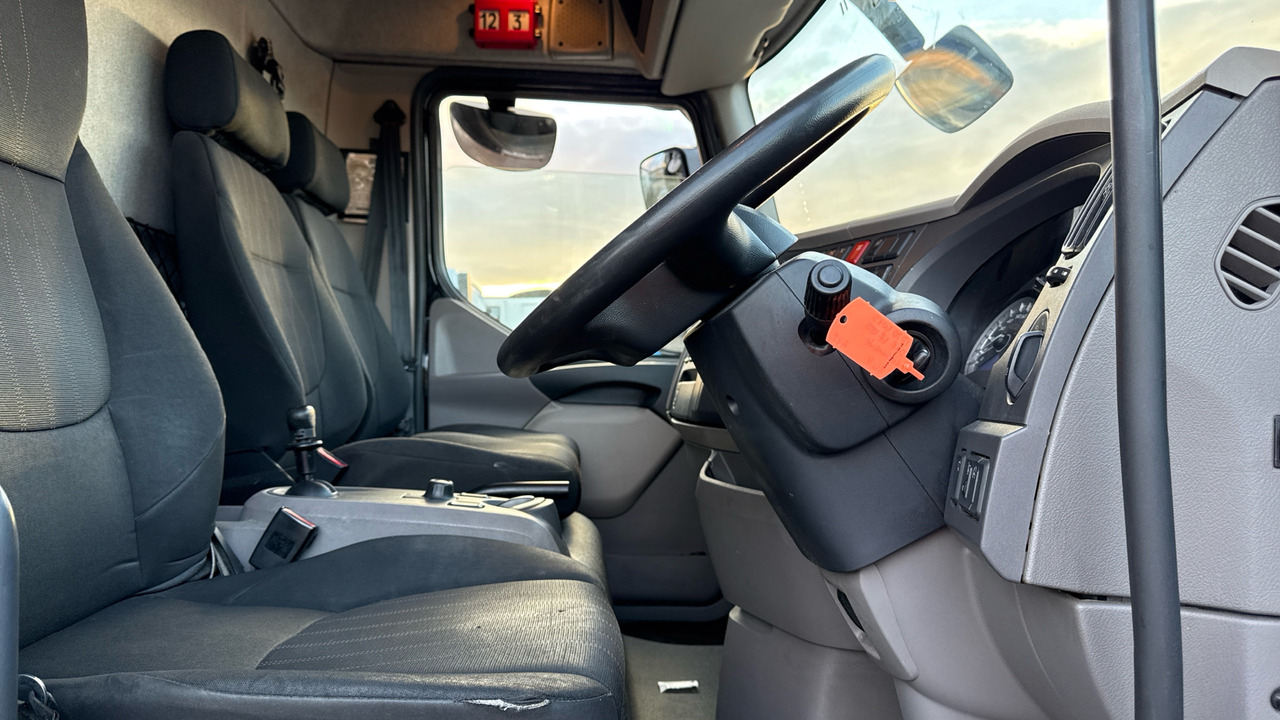 DAF LF 180 - Camion cu prelată: Foto 5 DAF LF 180 - Camion cu prelată: Foto 5