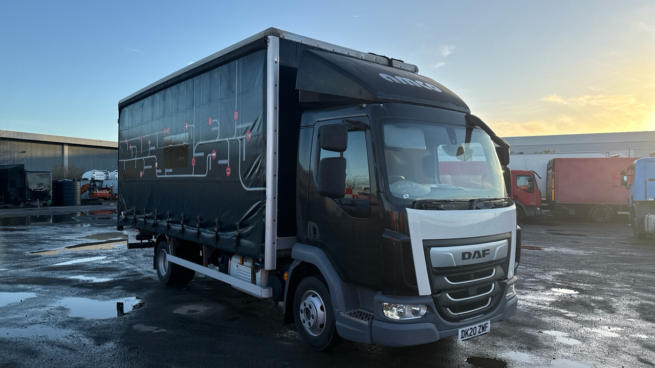 DAF LF 180 - Camion cu prelată: Foto 1 DAF LF 180 - Camion cu prelată: Foto 1