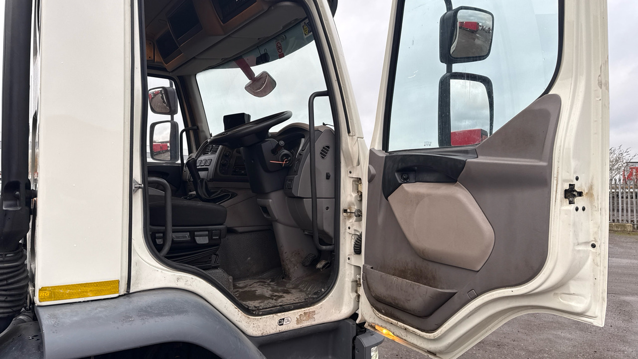 DAF LF 260 - Maşină de asfaltat: Foto 5 DAF LF 260 - Maşină de asfaltat: Foto 5