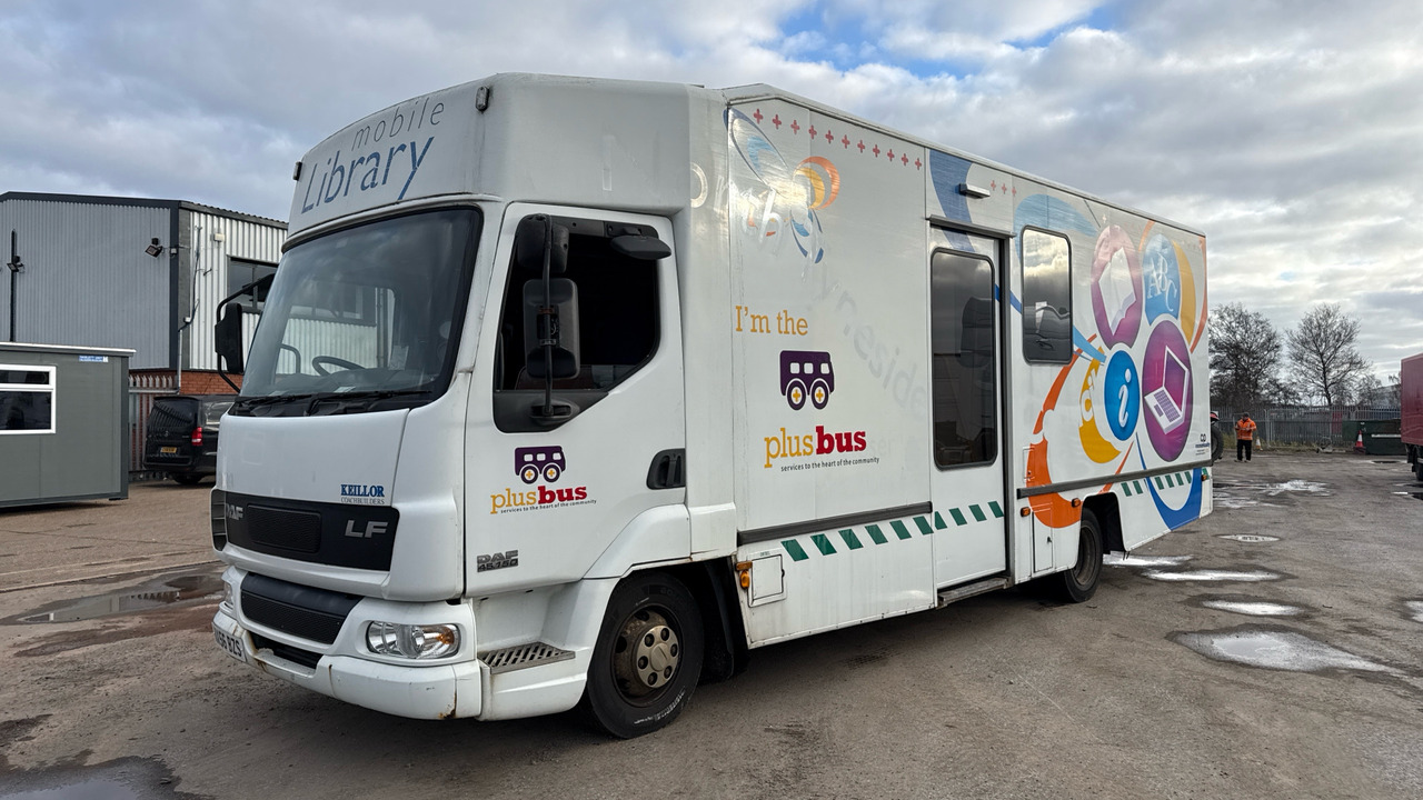 DAF LF 45.150 - Camion furgon, Maşina comunala: Foto 2 DAF LF 45.150 - Camion furgon, Maşina comunala: Foto 2