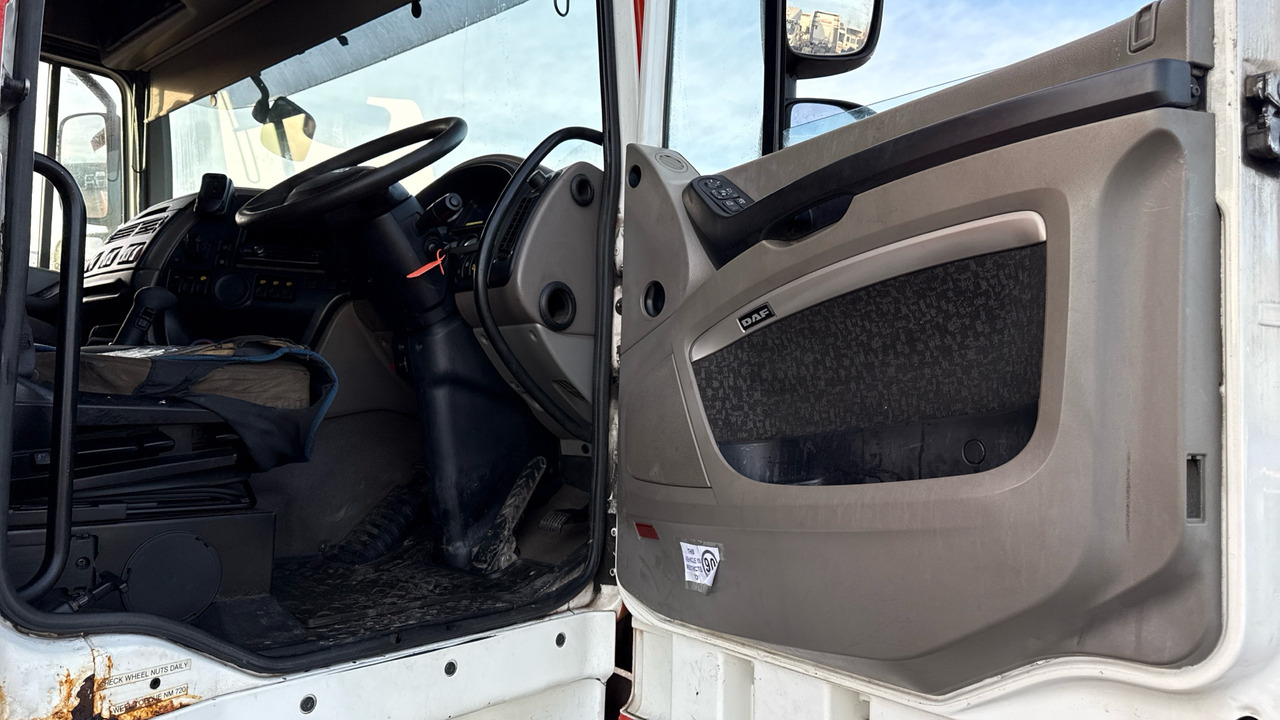DAF XF 105.460 - Maşină de tractare: Foto 5 DAF XF 105.460 - Maşină de tractare: Foto 5