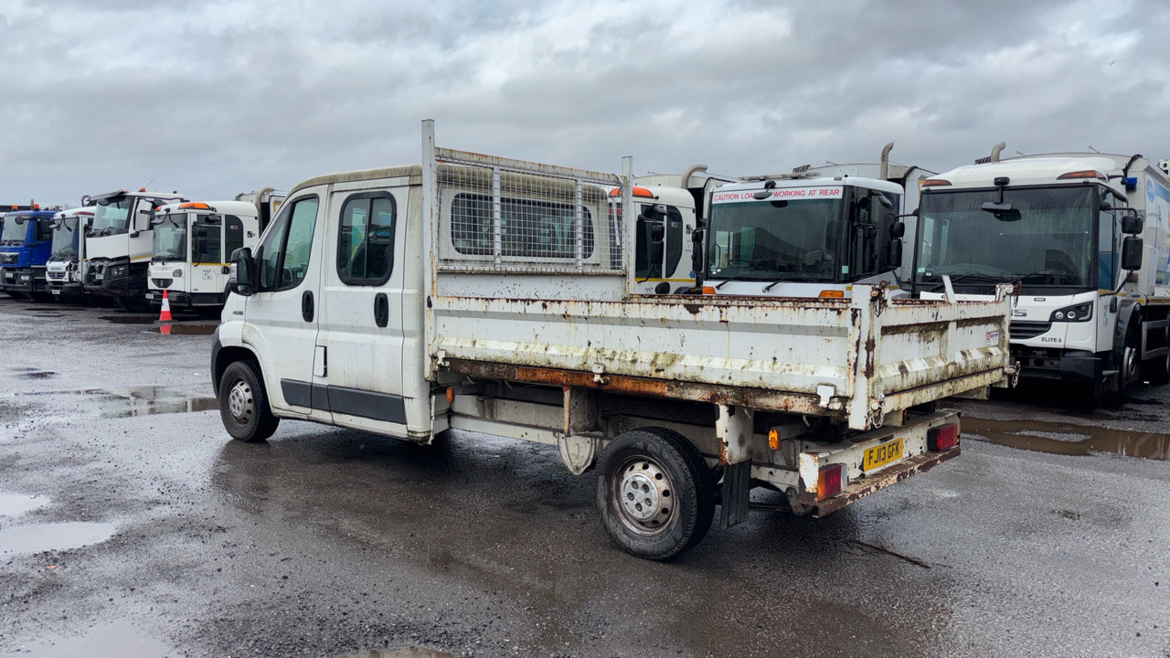 FIAT DUCATO 35 2.3 Multijet 130PS - Autoutilitară basculantă: Foto 3 FIAT DUCATO 35 2.3 Multijet 130PS - Autoutilitară basculantă: Foto 3