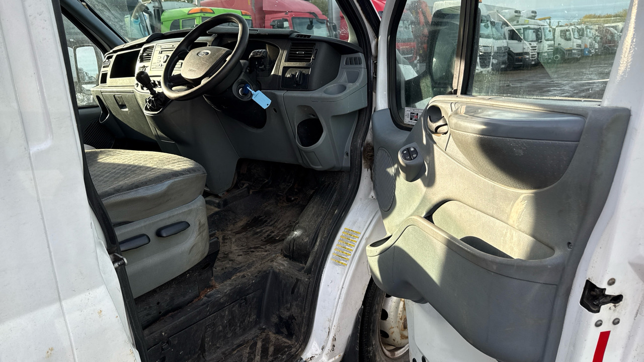 FORD TRANSIT T350 TDCi 100ps - Autoutilitară basculantă: Foto 5 FORD TRANSIT T350 TDCi 100ps - Autoutilitară basculantă: Foto 5
