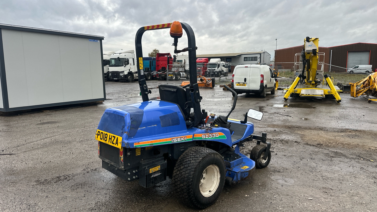 ISEKI SZ330 - Maşină de tuns iarba: Foto 4 ISEKI SZ330 - Maşină de tuns iarba: Foto 4