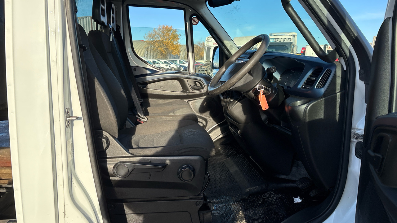 IVECO DAILY 72-180 - Camion basculantă: Foto 5 IVECO DAILY 72-180 - Camion basculantă: Foto 5