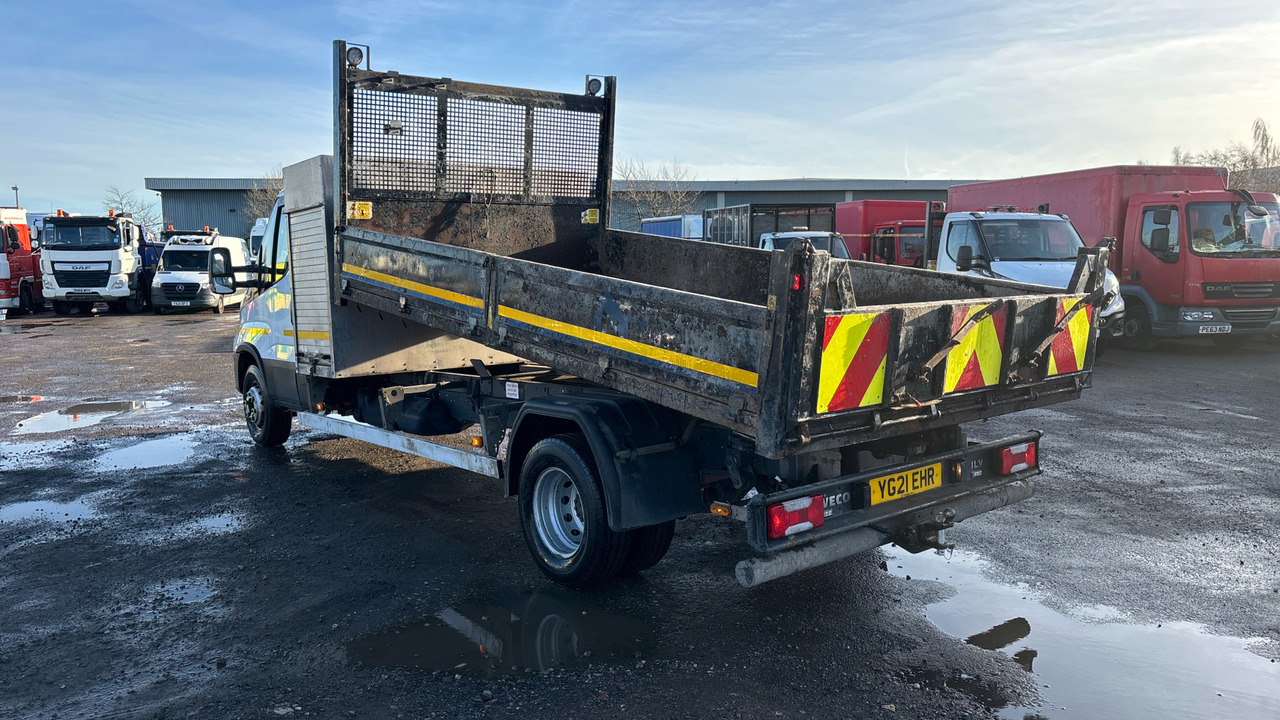 IVECO DAILY 72-180 - Camion basculantă: Foto 3 IVECO DAILY 72-180 - Camion basculantă: Foto 3