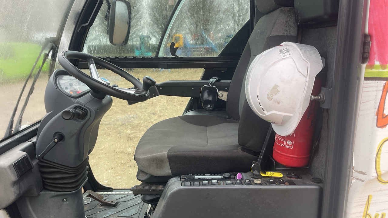 JOHNSTON SWEEPER - Măturătoare stradală: Foto 5 JOHNSTON SWEEPER - Măturătoare stradală: Foto 5