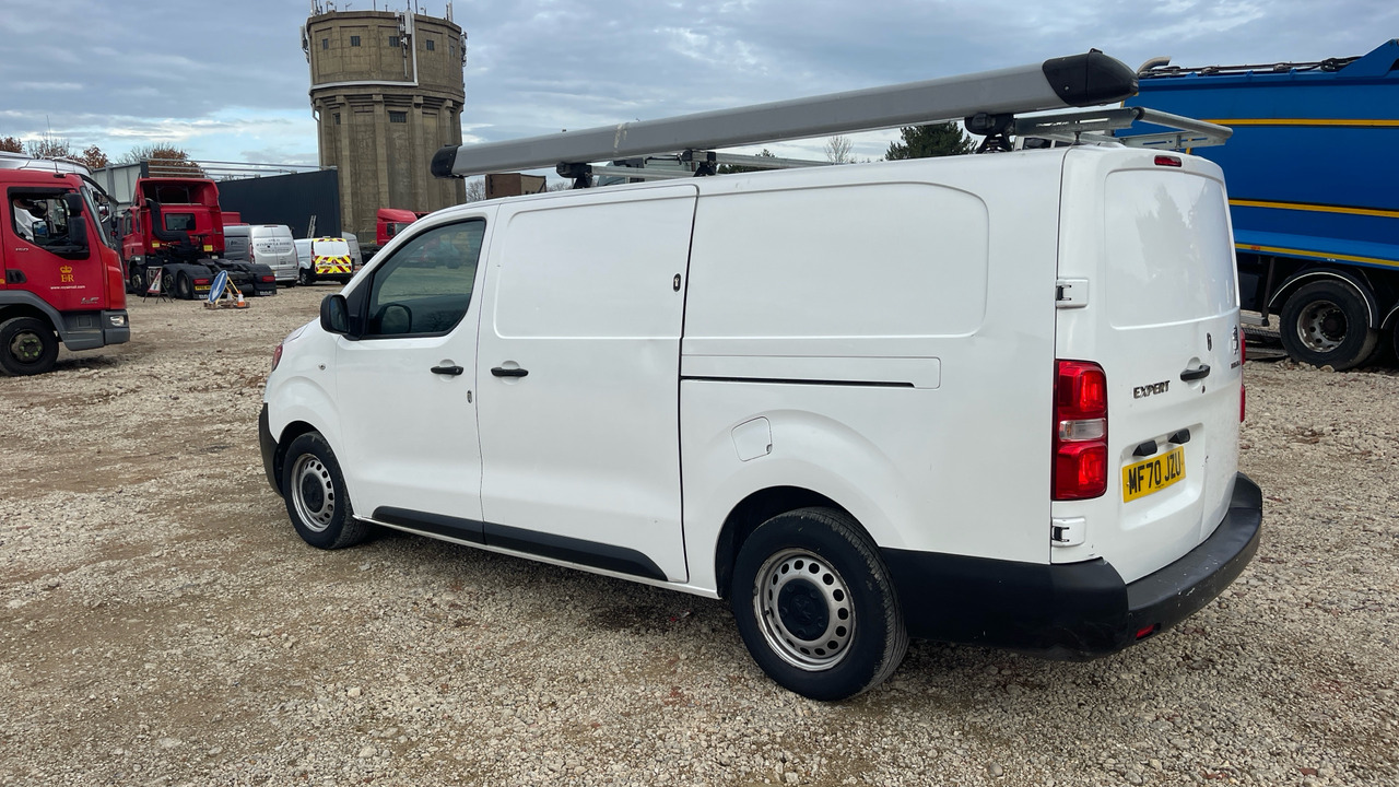 PEUGEOT EXPERT PROFESSIONAL 1200 1.5 BLUE HDI 100PS - Autoutilitară compactă: Foto 3 PEUGEOT EXPERT PROFESSIONAL 1200 1.5 BLUE HDI 100PS - Autoutilitară compactă: Foto 3