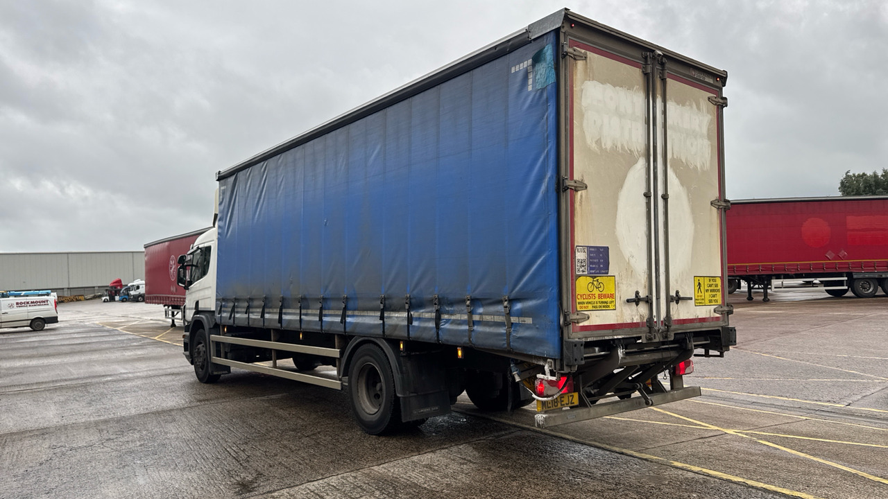 SCANIA P 250 - Camion cu prelată: Foto 3 SCANIA P 250 - Camion cu prelată: Foto 3