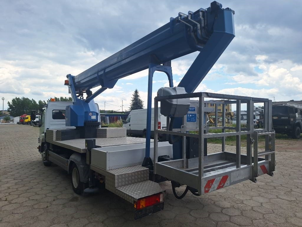 Mercedes-Benz Wumag WT 300 - Nacela telescopica: Foto 4 Mercedes-Benz Wumag WT 300 - Nacela telescopica: Foto 4