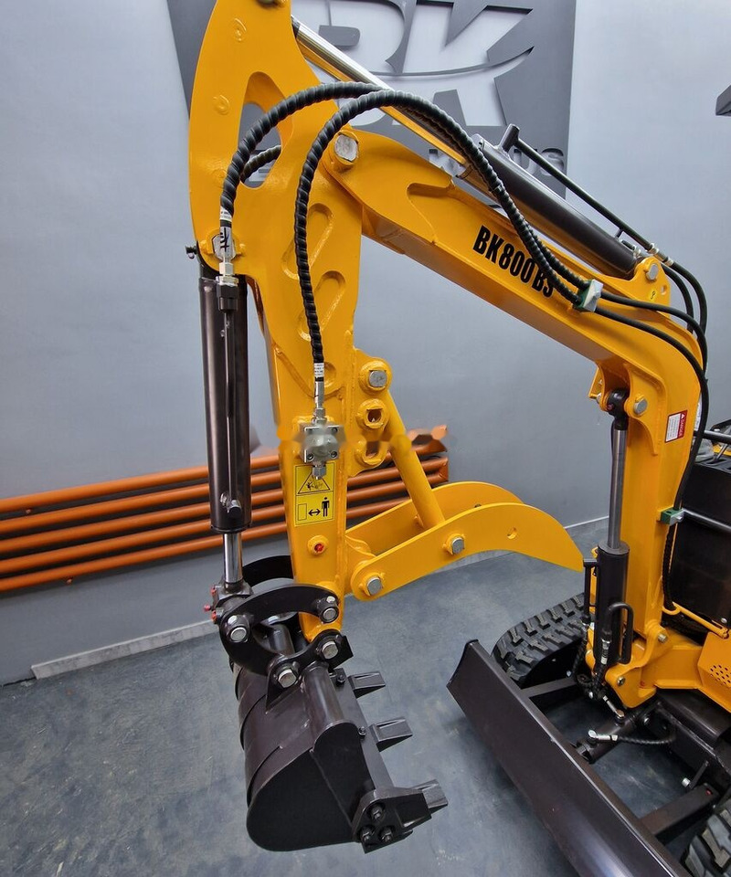 Berger Kraus BK800BS Nowa minikoparka Mini excavator Torsion arm - Mini excavator: Foto 4 Berger Kraus BK800BS Nowa minikoparka Mini excavator Torsion arm - Mini excavator: Foto 4