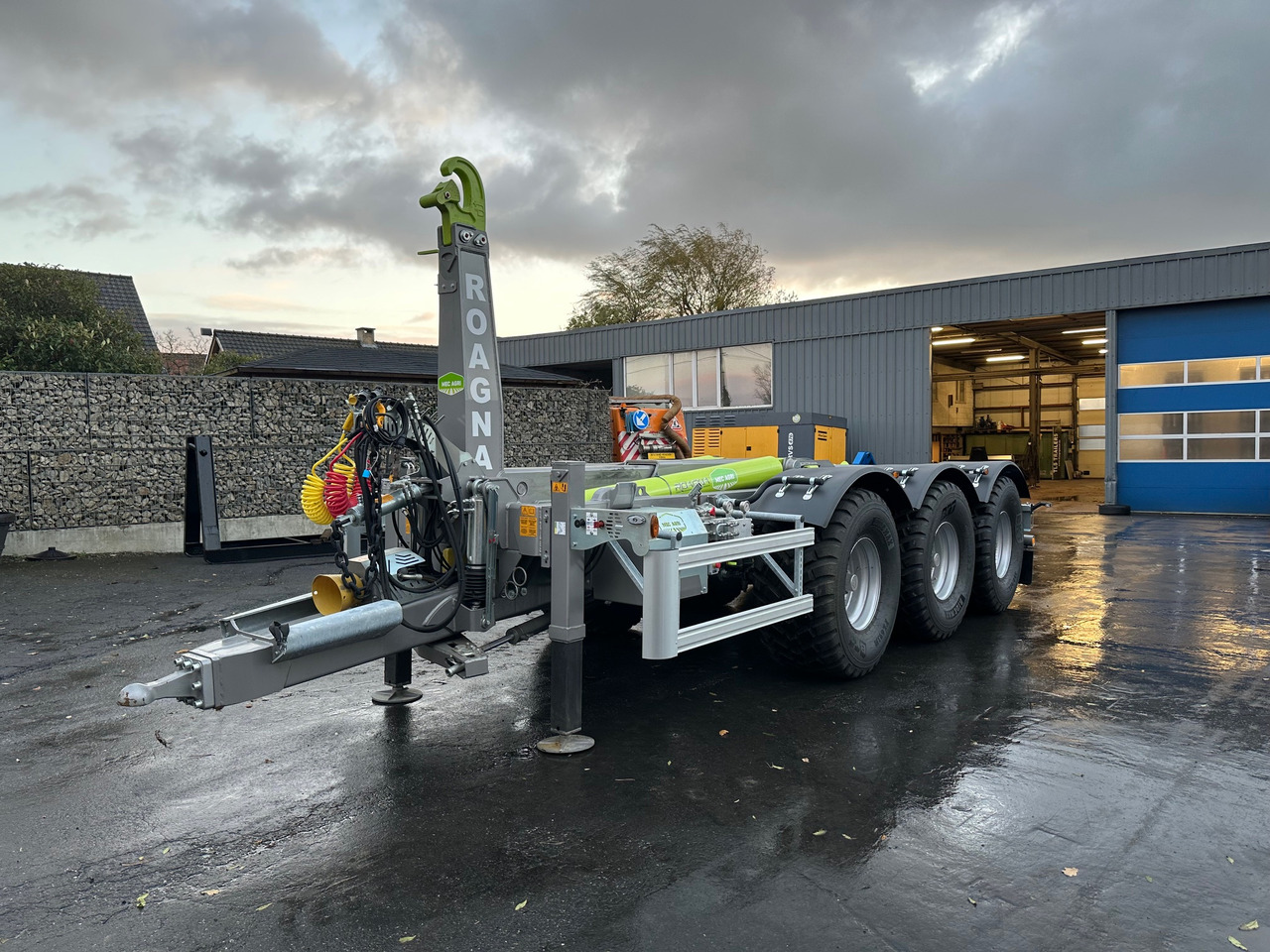 ROAGNA R20.3 - Remorcă autobasculantă agricolă: Foto 1 ROAGNA R20.3 - Remorcă autobasculantă agricolă: Foto 1