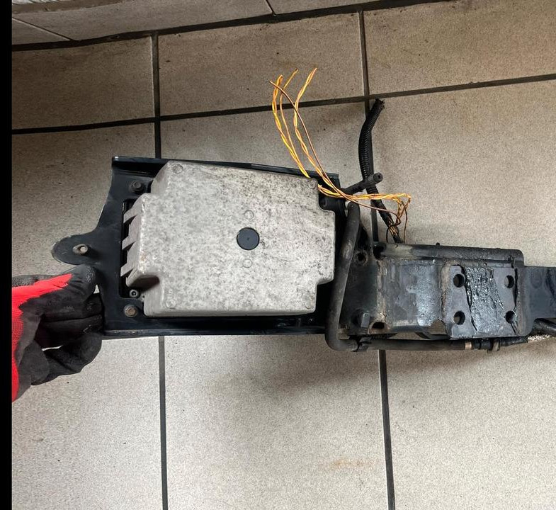 MAN TGL TGM TGX EU6 AdBlue Pumpe 81154036134000 - Rezervor pentru AdBlue pentru Camion: Foto 5 MAN TGL TGM TGX EU6 AdBlue Pumpe 81154036134000 - Rezervor pentru AdBlue pentru Camion: Foto 5