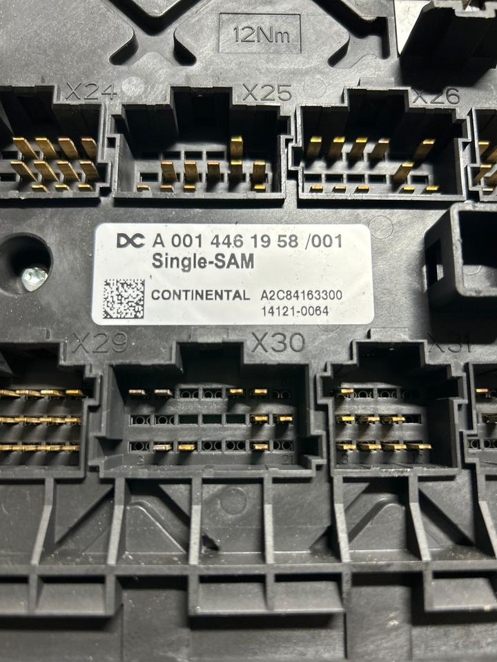 Mercedes Atego 4 EU6 Sicherungskasten A0014461958 - Siguranță: Foto 4 Mercedes Atego 4 EU6 Sicherungskasten A0014461958 - Siguranță: Foto 4