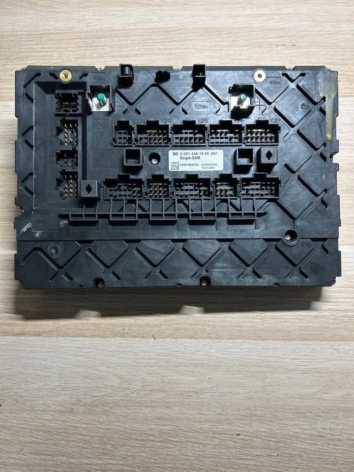 Mercedes Atego 4 EU6 Sicherungskasten A0014461958 - Siguranță: Foto 3 Mercedes Atego 4 EU6 Sicherungskasten A0014461958 - Siguranță: Foto 3