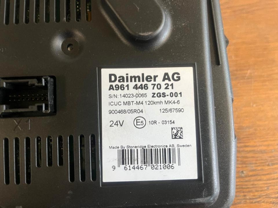 Mercedes Benz Actros MP4 Kombiinstrument / Tacho A9614467021 - Tablou de bord pentru Camion: Foto 3 Mercedes Benz Actros MP4 Kombiinstrument / Tacho A9614467021 - Tablou de bord pentru Camion: Foto 3