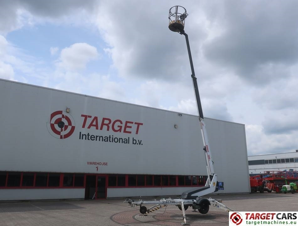 Dino 120T Tow Telescopic Boom Work Lift 1200cm - Nacela tractabila: Foto 5 Dino 120T Tow Telescopic Boom Work Lift 1200cm - Nacela tractabila: Foto 5