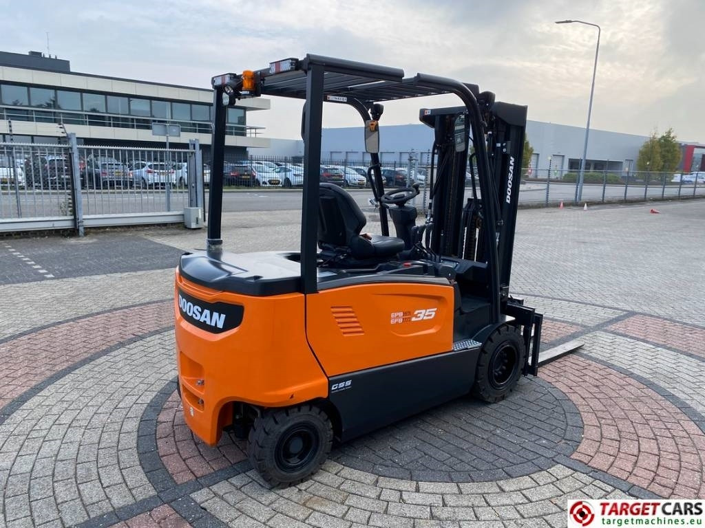 Doosan B35X-7 Electric Forklift 3.5T Triplex-438cm Unused - Electrostivuitor: Foto 3 Doosan B35X-7 Electric Forklift 3.5T Triplex-438cm Unused - Electrostivuitor: Foto 3