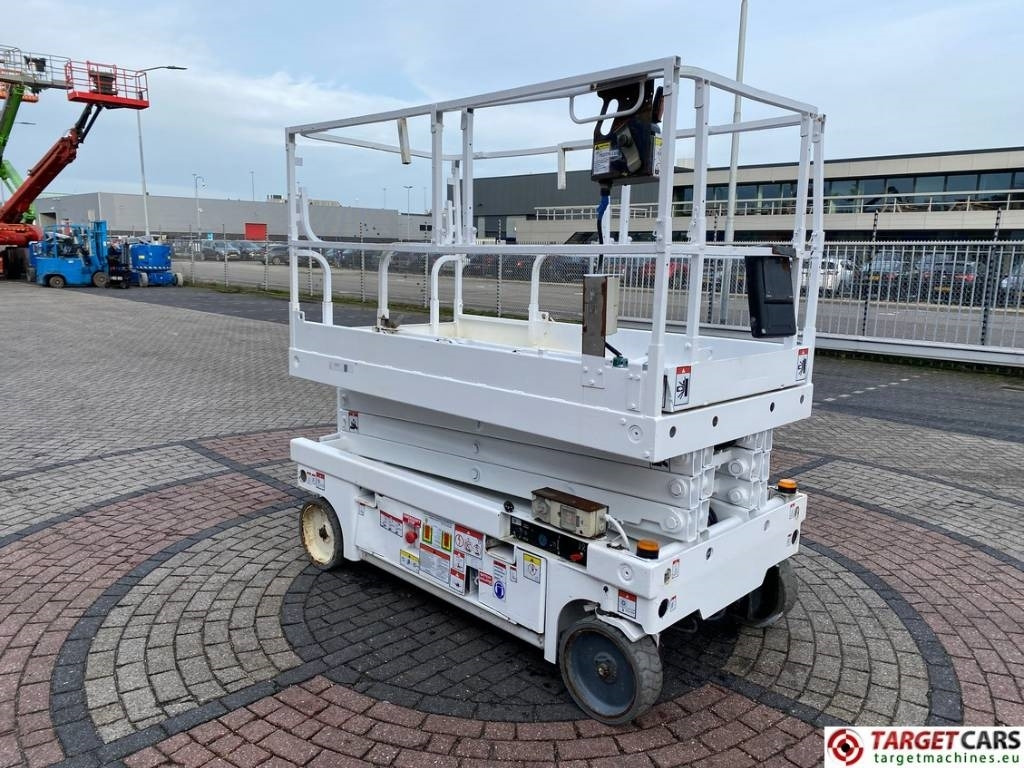 Haulotte Compact 10 Electric Scissor Work Lift 1015cm - Platforma foarfeca: Foto 2 Haulotte Compact 10 Electric Scissor Work Lift 1015cm - Platforma foarfeca: Foto 2