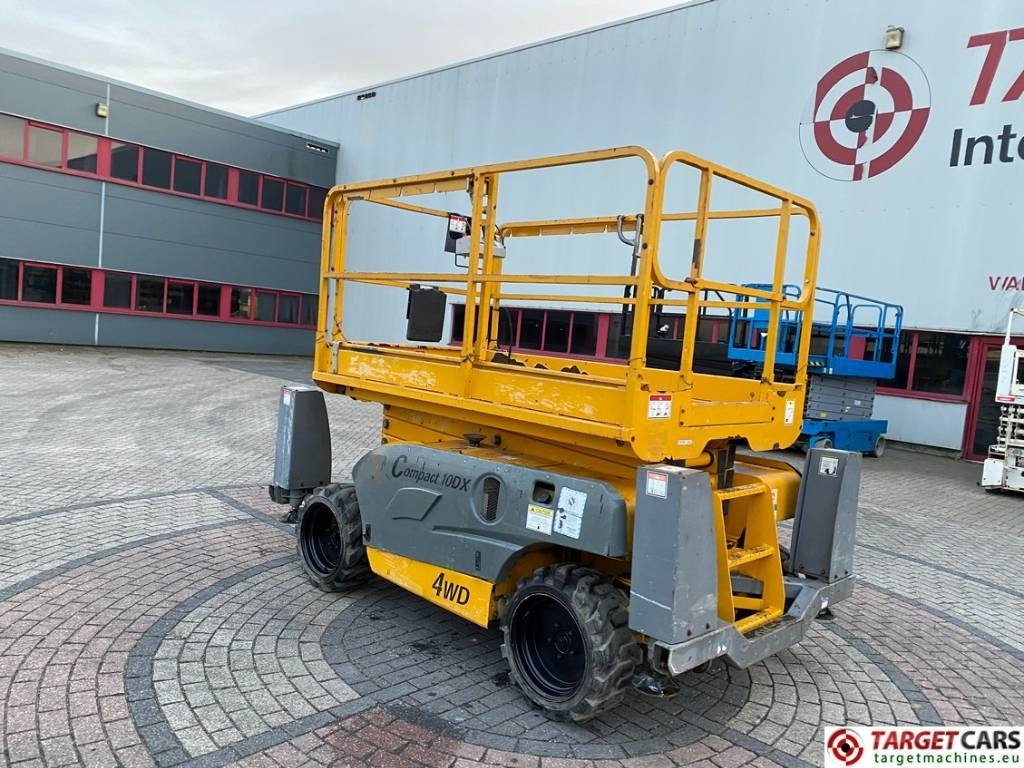 Haulotte Compact 10DX Diesel 4x4 Scissor Work Lift 1015cm - Platforma foarfeca: Foto 4 Haulotte Compact 10DX Diesel 4x4 Scissor Work Lift 1015cm - Platforma foarfeca: Foto 4