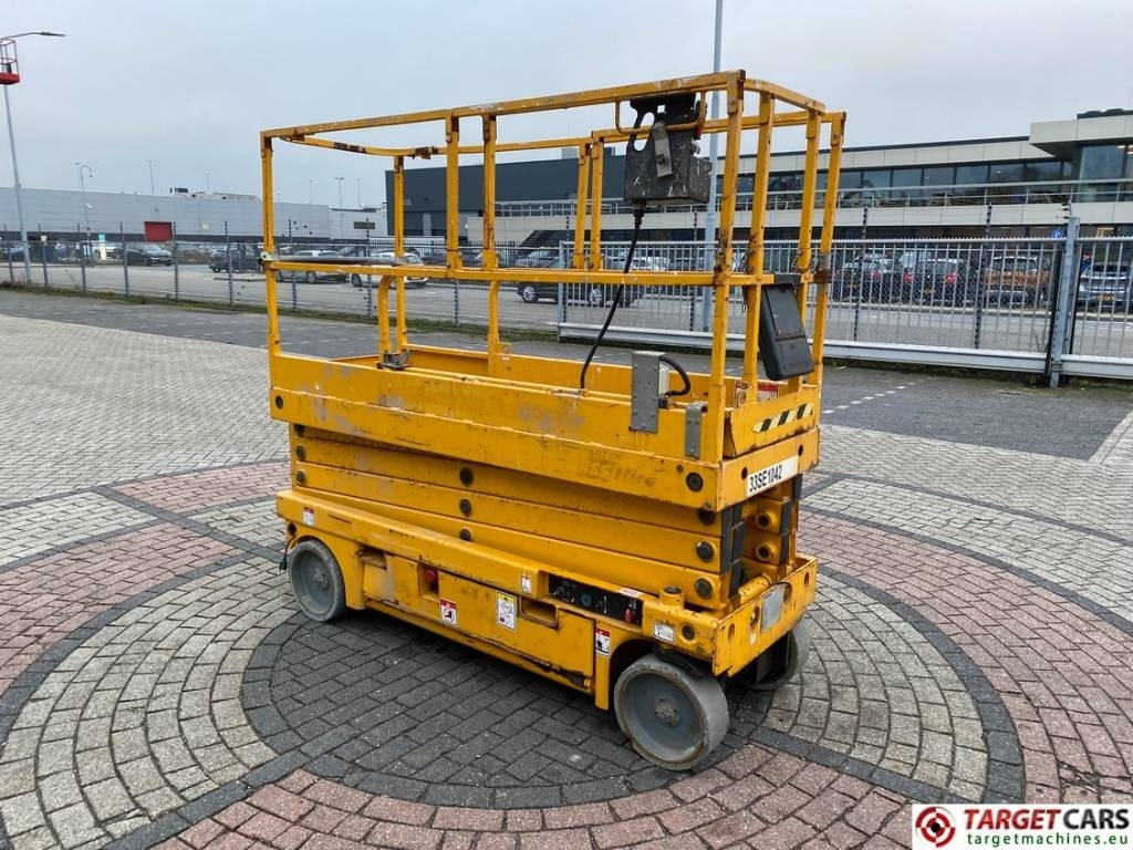 Haulotte Compact 10N Electric Scissor Work Lift 1000cm - Platforma foarfeca: Foto 2 Haulotte Compact 10N Electric Scissor Work Lift 1000cm - Platforma foarfeca: Foto 2