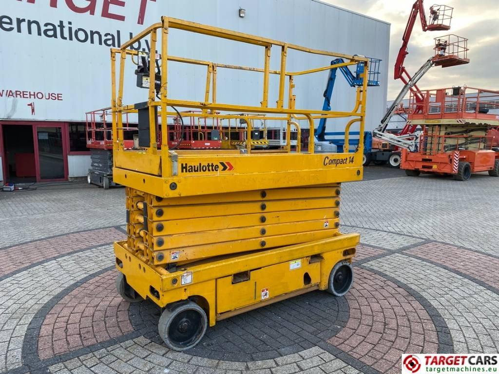 Haulotte Compact 14 Electric Scissor Work Lift 1385cm - Platforma foarfeca: Foto 1 Haulotte Compact 14 Electric Scissor Work Lift 1385cm - Platforma foarfeca: Foto 1