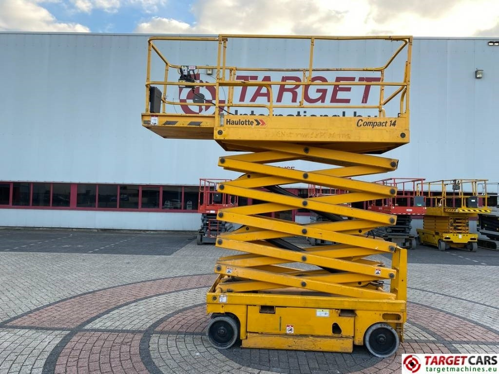 Haulotte Compact 14 Electric Scissor Work Lift 1385cm - Platforma foarfeca: Foto 5 Haulotte Compact 14 Electric Scissor Work Lift 1385cm - Platforma foarfeca: Foto 5
