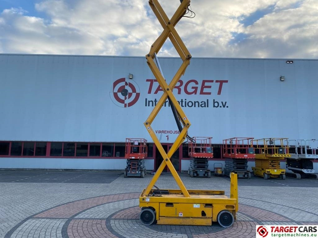 Platforma foarfeca Haulotte Compact 14 Electric Scissor Work Lift 1385cm: Foto 21 Platforma foarfeca Haulotte Compact 14 Electric Scissor Work Lift 1385cm: Foto 21