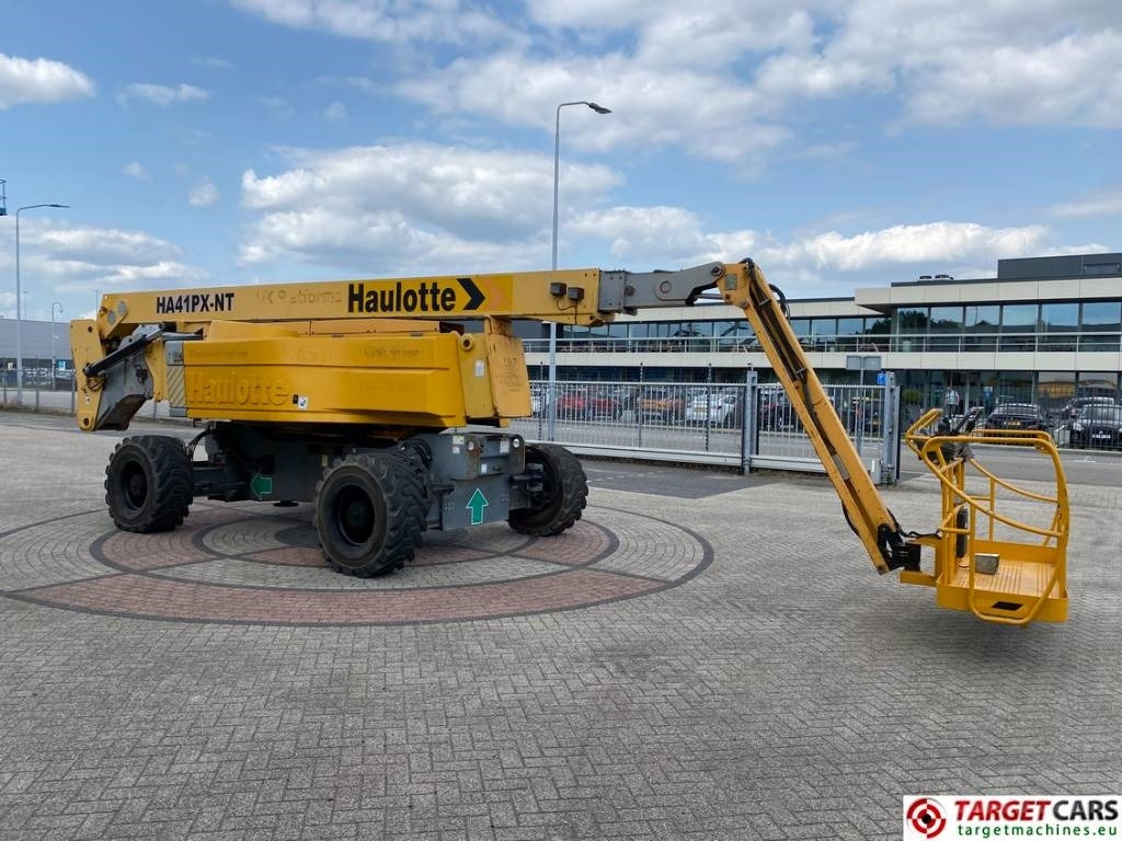 Haulotte HA41PX NT Diesel 4x4 Articulated Boom Lift 4100cm - Nacela articulata: Foto 2 Haulotte HA41PX NT Diesel 4x4 Articulated Boom Lift 4100cm - Nacela articulata: Foto 2
