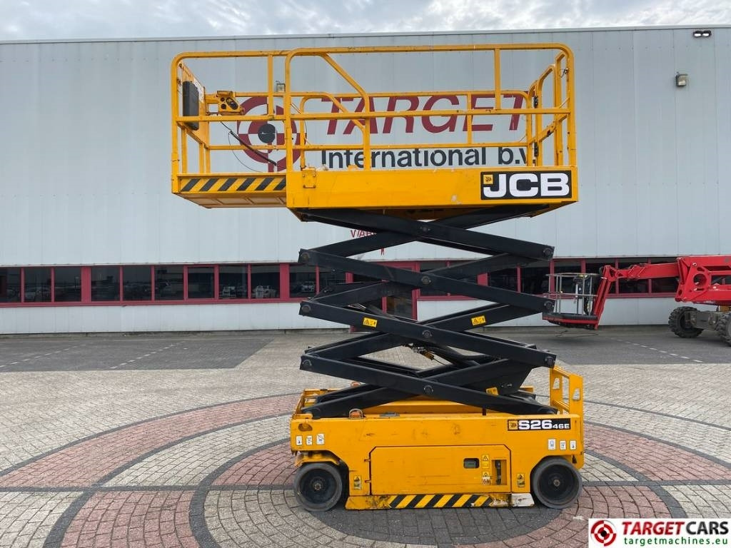 JCB S2646E Electric Scissor Work Lift 990cm - Platforma foarfeca: Foto 5 JCB S2646E Electric Scissor Work Lift 990cm - Platforma foarfeca: Foto 5