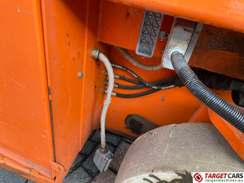 Platforma foarfeca JLG 153-12 Liftlux Electric Scissor Work Lift 1730cm: Foto 31 Platforma foarfeca JLG 153-12 Liftlux Electric Scissor Work Lift 1730cm: Foto 31