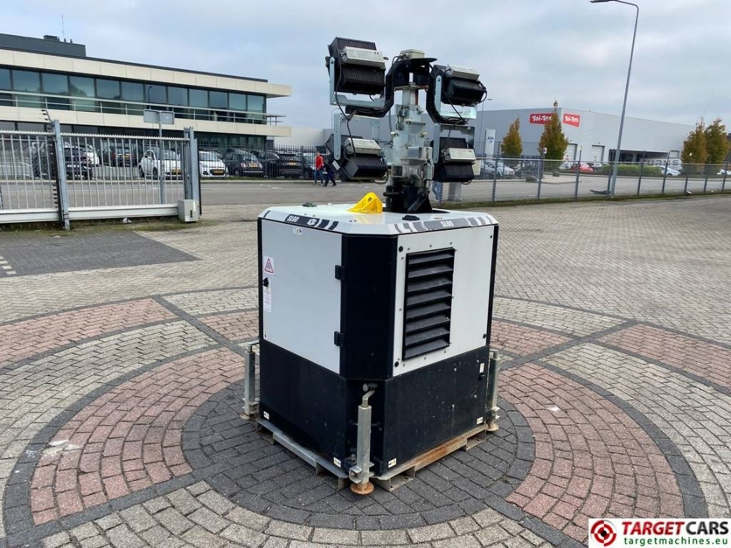 SMC SL80 Tower Light SL80K 4x300W Led - Turnul de iluminat: Foto 3 SMC SL80 Tower Light SL80K 4x300W Led - Turnul de iluminat: Foto 3