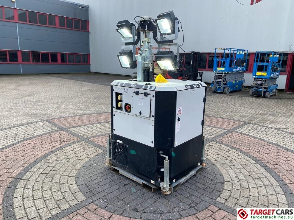 SMC SL80 Tower Light SL80K 4x300W Led - Turnul de iluminat: Foto 4 SMC SL80 Tower Light SL80K 4x300W Led - Turnul de iluminat: Foto 4